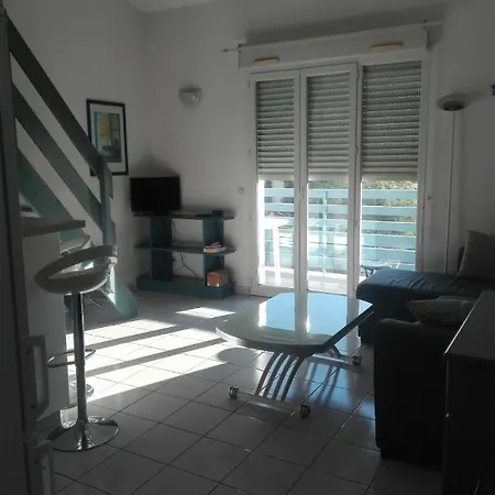 Ensemble D'appartements - Malibu Village * Canet-en-Roussillon